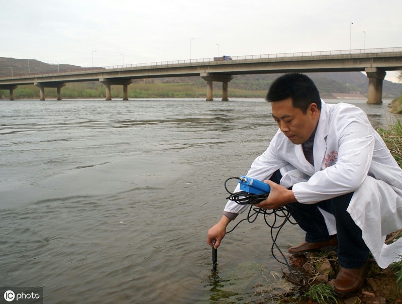 基于水力模型的多因子水質監測點優化布置方法研究