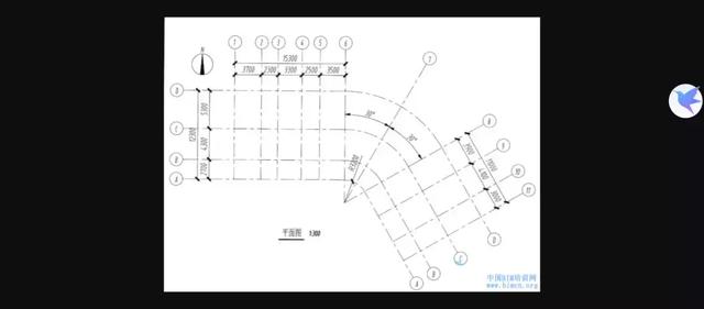 Revit中怎么快速創建彎曲軸網