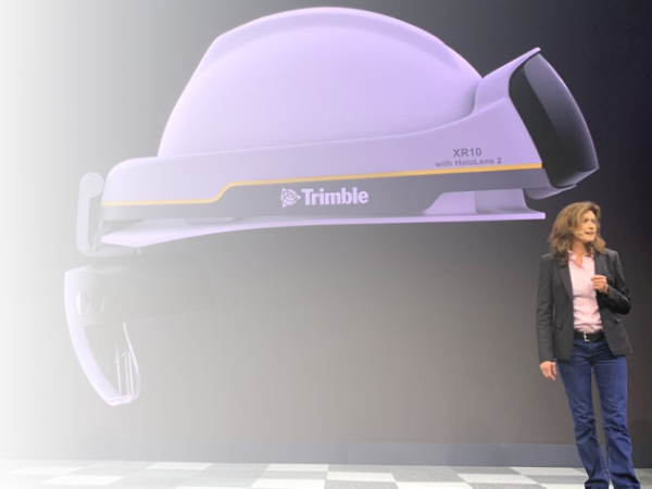 Trimble XR10 混合現實安全帽